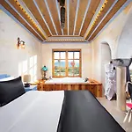 Moonstone In Cappadocia Üçhisar