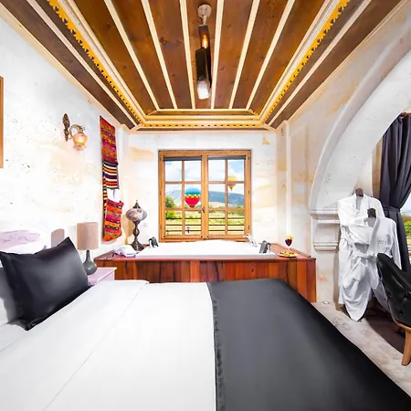 Moonstone In Cappadocia 5*