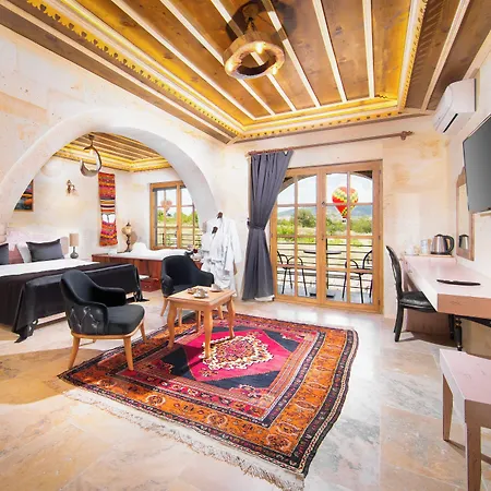 Moonstone In Cappadocia 5*