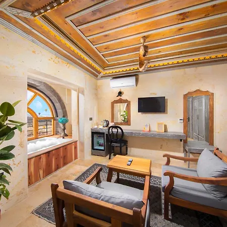 Moonstone In Cappadocia 5*