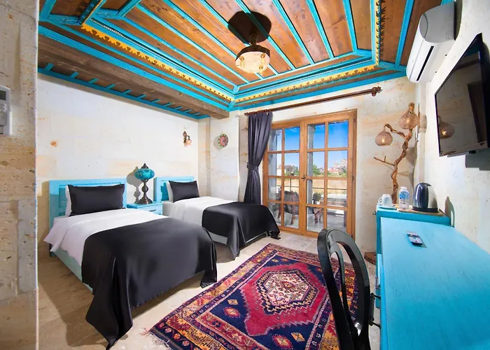 Moonstone In Cappadocia Üçhisar