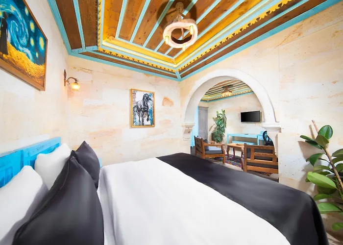 Moonstone In Cappadocia * Üçhisar